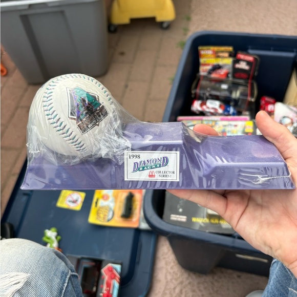 MLB Other - 1998 McDonalds Diamond Backs Ball Stand With Ball Vintage Collectible